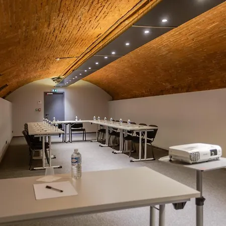 Hotel Ibis Styles Capitole 3*