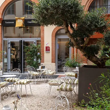 酒店 宜必思风格图卢兹卡皮托勒酒店 3*