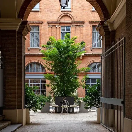 宜必思风格图卢兹卡皮托勒酒店 酒店 3*