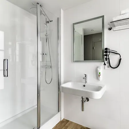 宜必思风格图卢兹卡皮托勒酒店 3*