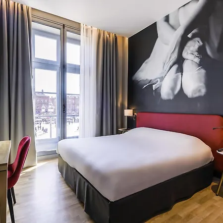 酒店 宜必思风格图卢兹卡皮托勒酒店 3*