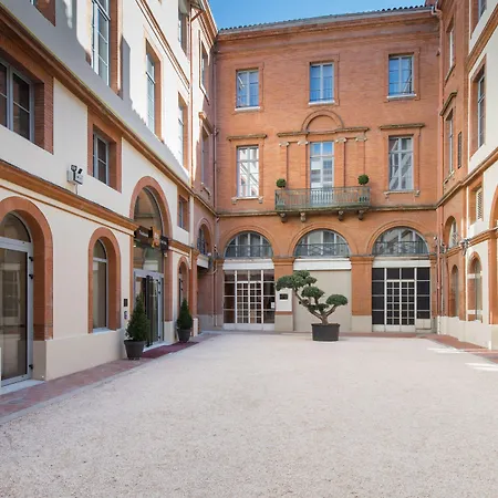 酒店 宜必思风格图卢兹卡皮托勒酒店 圖盧茲