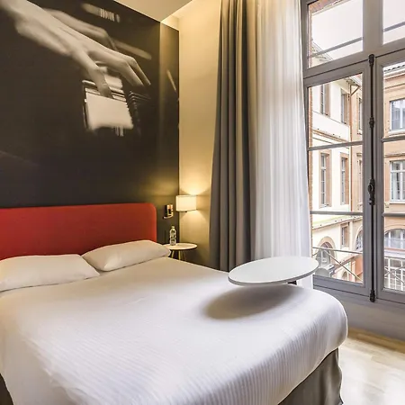 Ibis Styles Capitole Hotel 3*