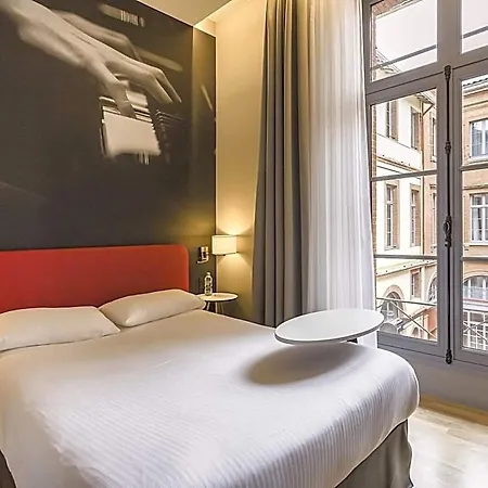 Ibis Styles Capitole Hotel 3*