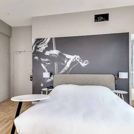 酒店 宜必思风格图卢兹卡皮托勒酒店 3*