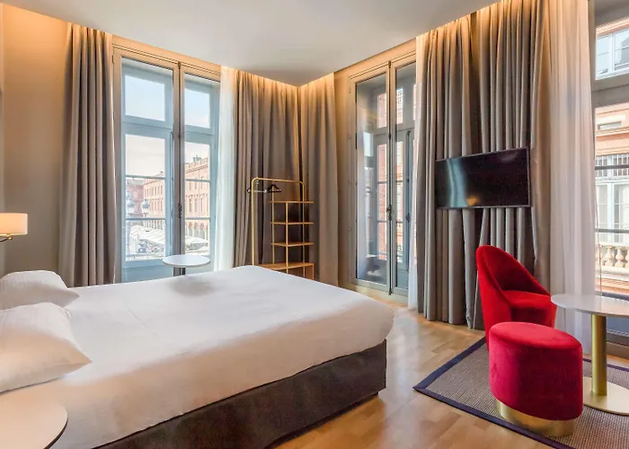 Hotel Ibis Styles Capitole 3*
