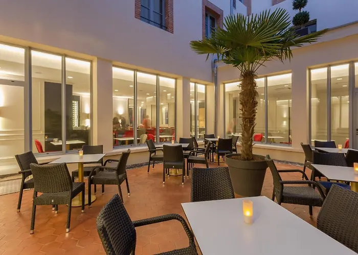 Ibis Styles Capitole Hotel 3*